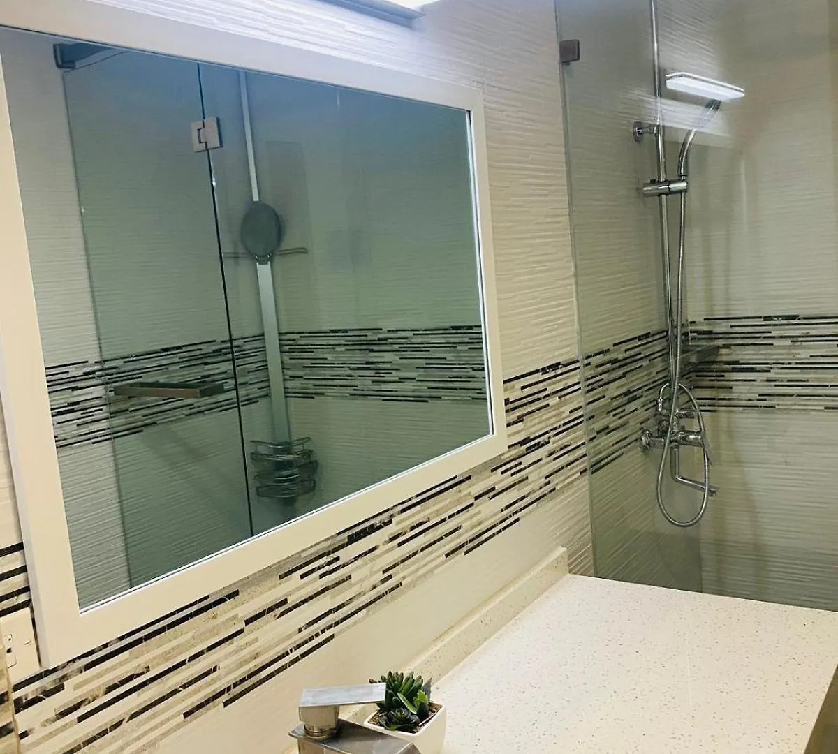 1 Bedroom Condo In Kingston Jamajka