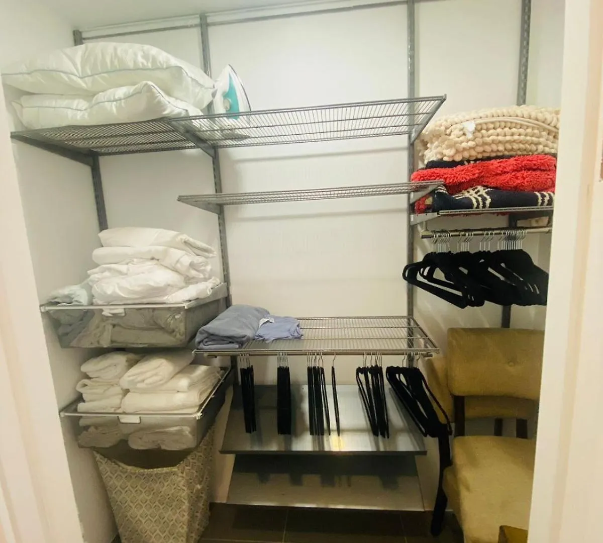 1 Bedroom Condo In Kingston 0*,  Jamajka